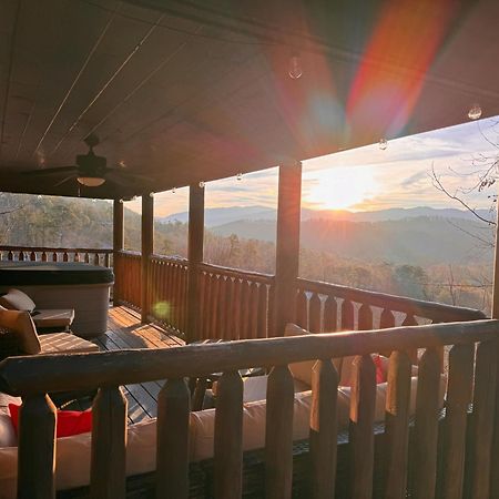 Smoky Paws - Exceptional Cabin, Stunning Mountain Views, Hot Tub, Tranquil, Gigabit Internet, Free L2 Ev ピジョンフォージ エクステリア 写真