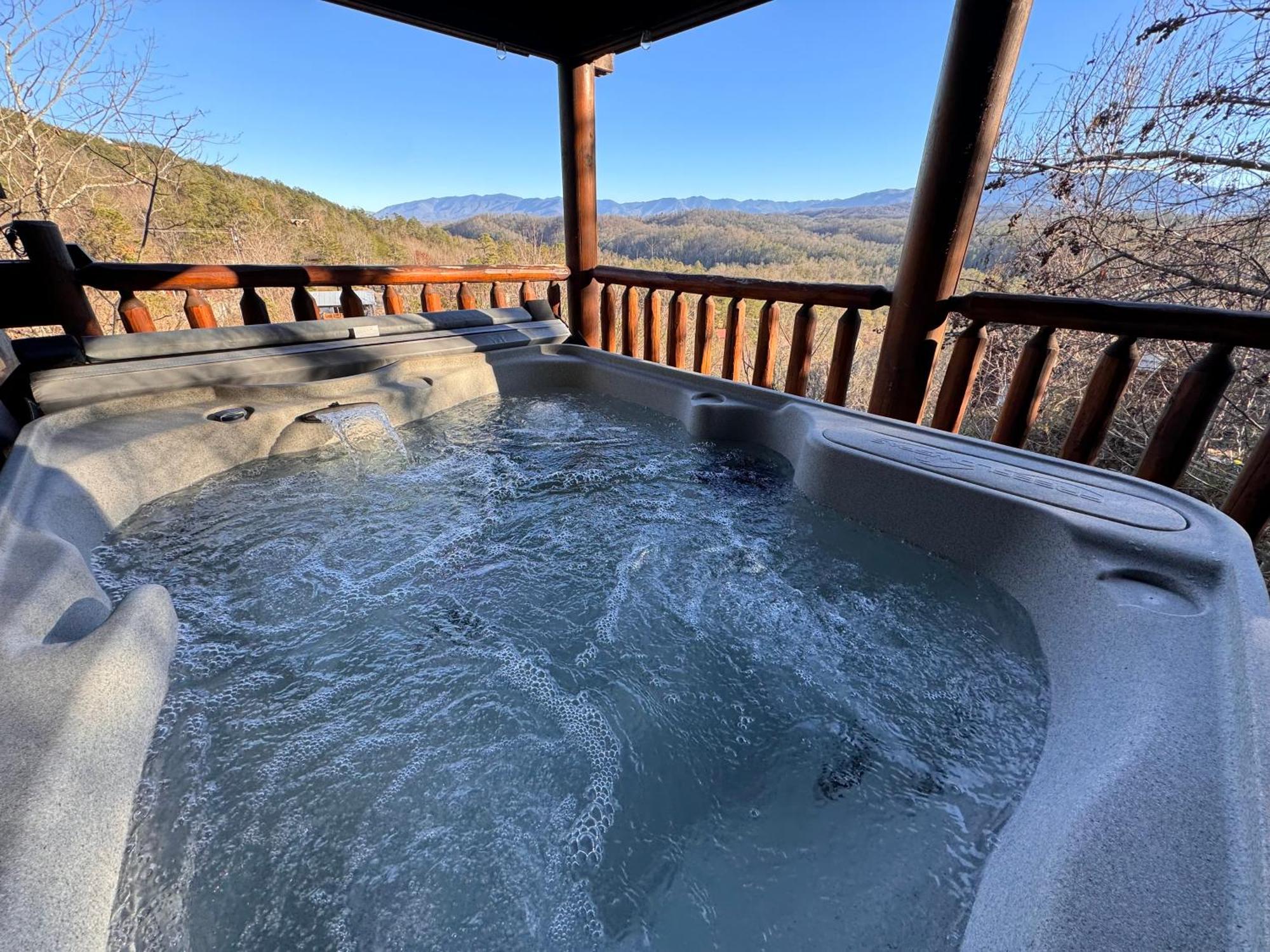 Smoky Paws - Exceptional Cabin, Stunning Mountain Views, Hot Tub, Tranquil, Gigabit Internet, Free L2 Ev ピジョンフォージ エクステリア 写真